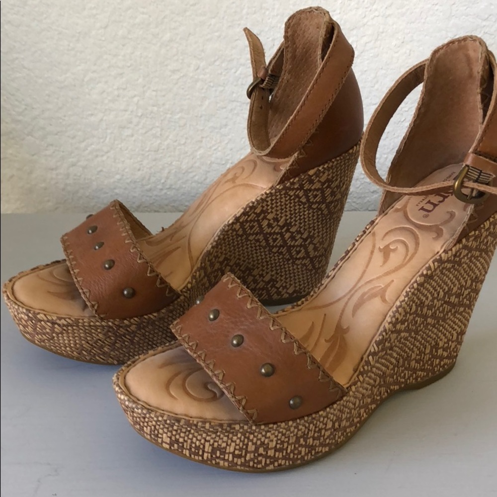 Born leather wedges